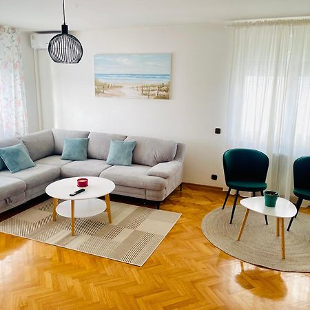 Apartman Bago Deluxe Near Zagreb Airport Velika Gorica Eksteriør bilde